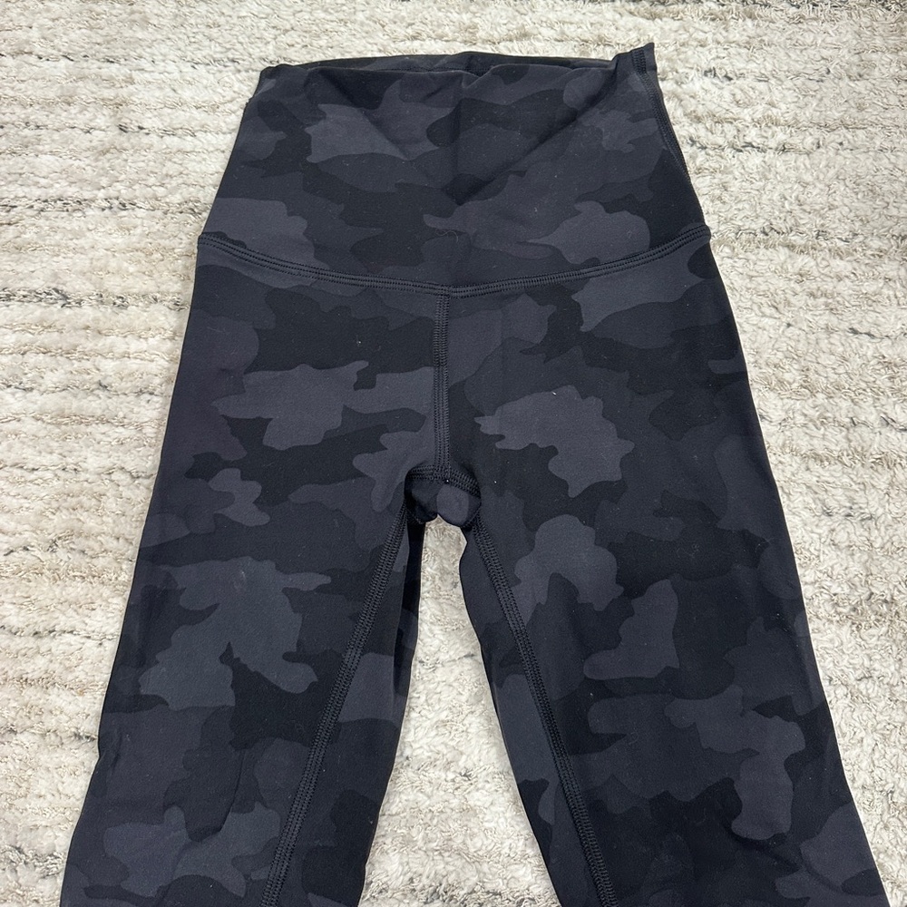 Lululemon Wunder Train High-Rise Tight 25" Black Camo - Picture 5 of 8